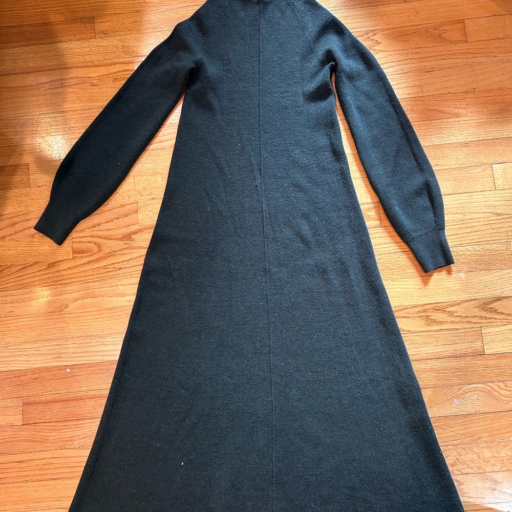 Long-Sleeve Knit A line Dress